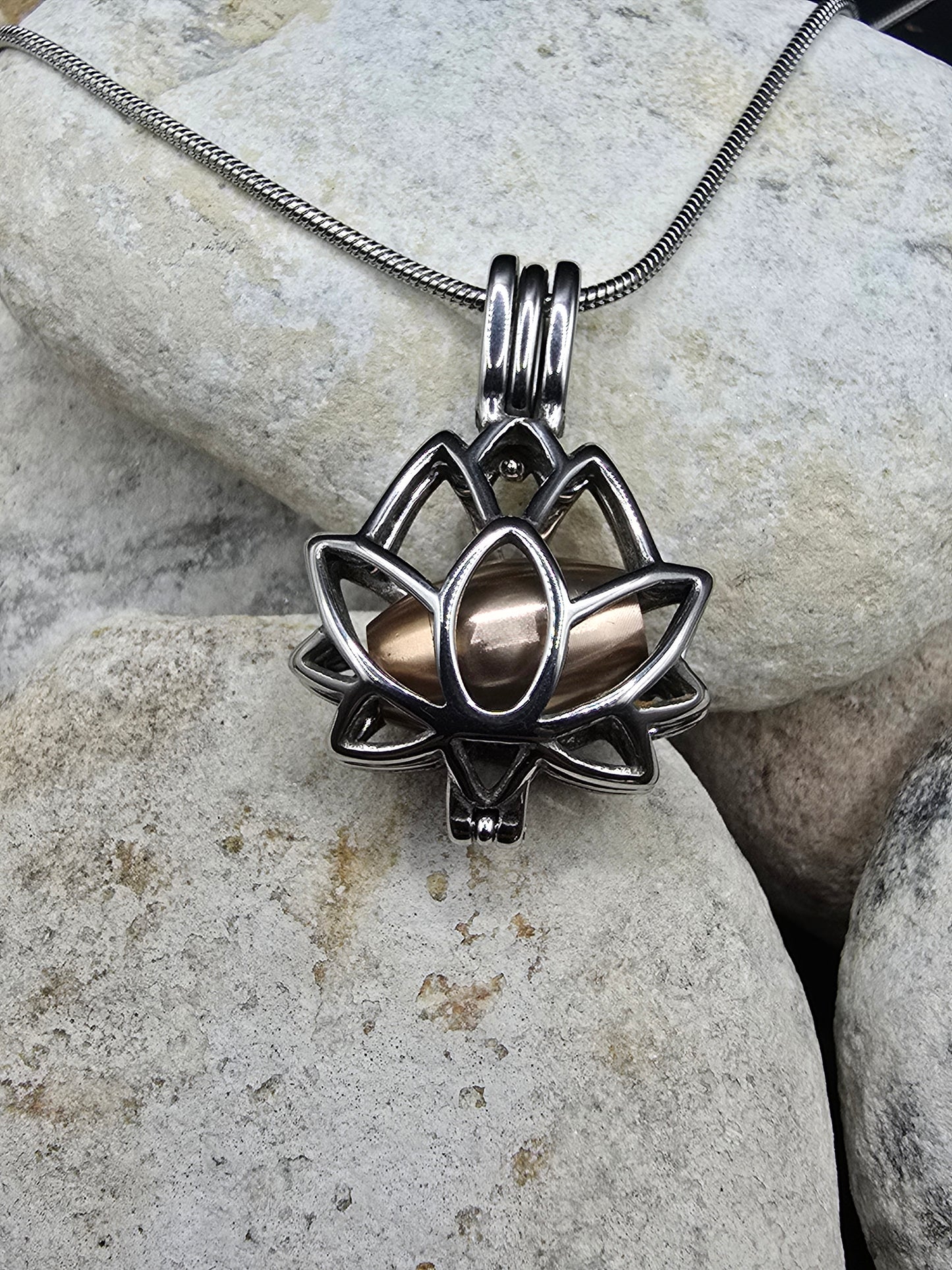 Stainless steel silver and rose gold Flower urn