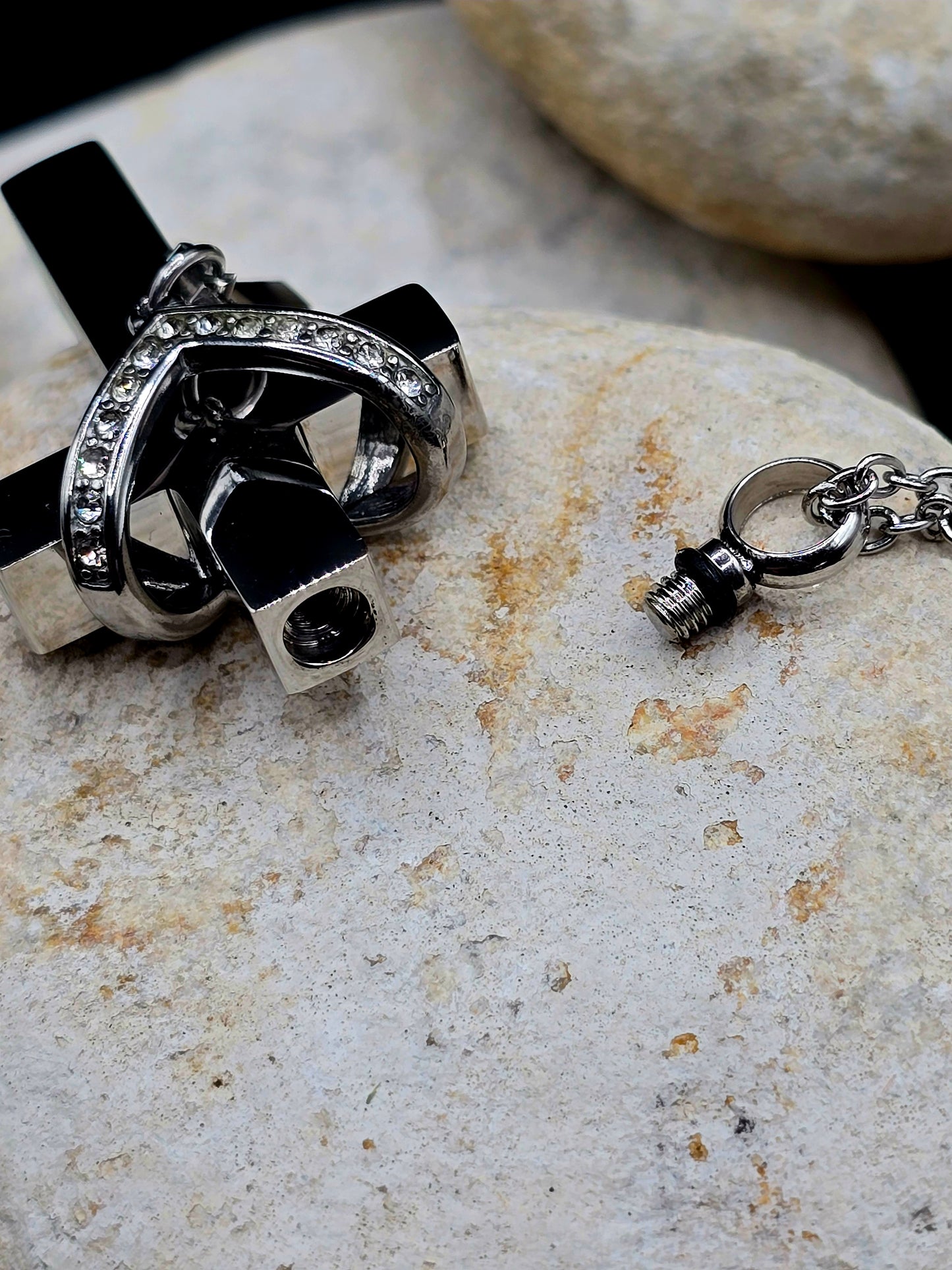 Stainless steel cross - SILVER