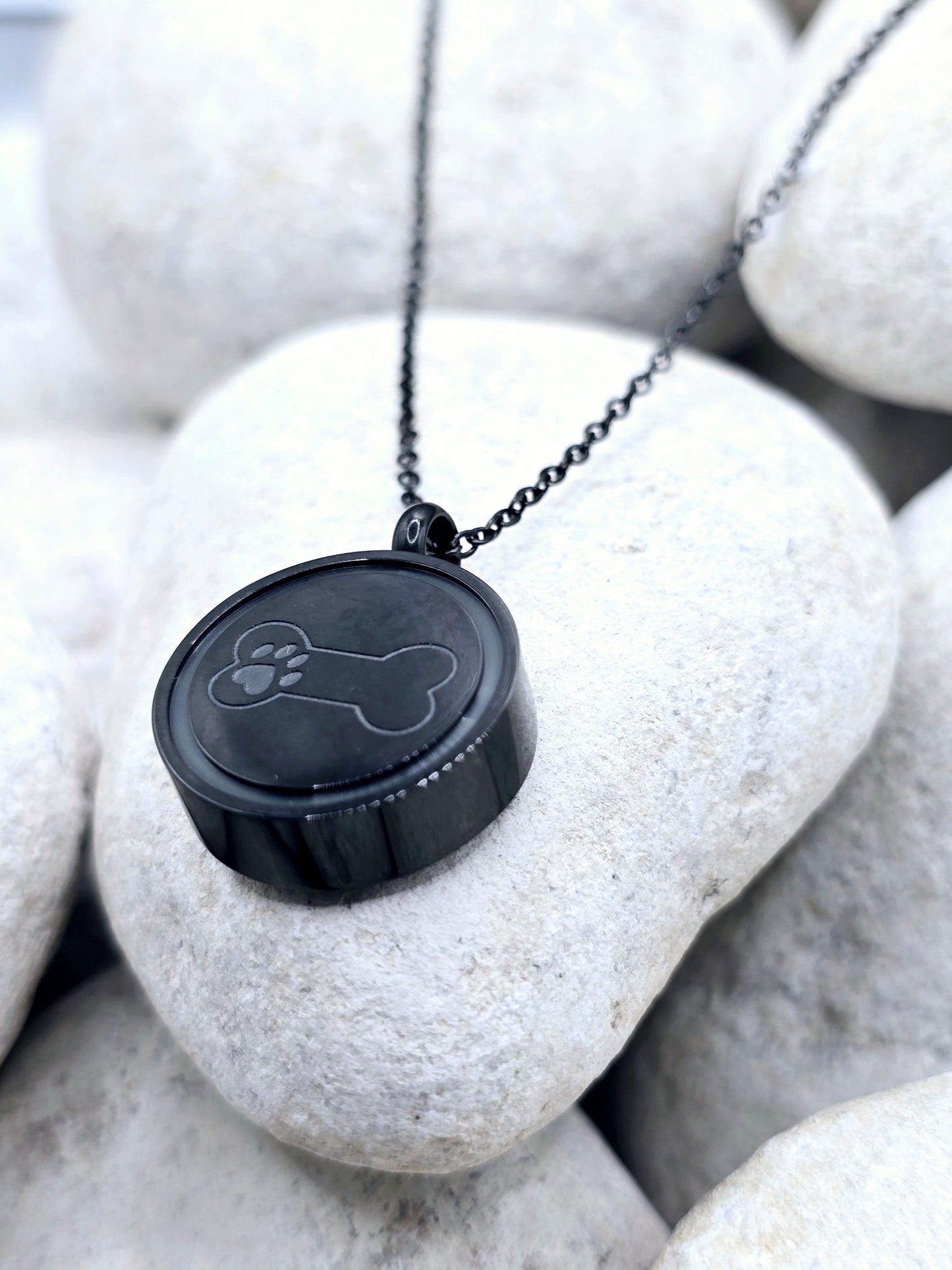 Round pet urn necklace