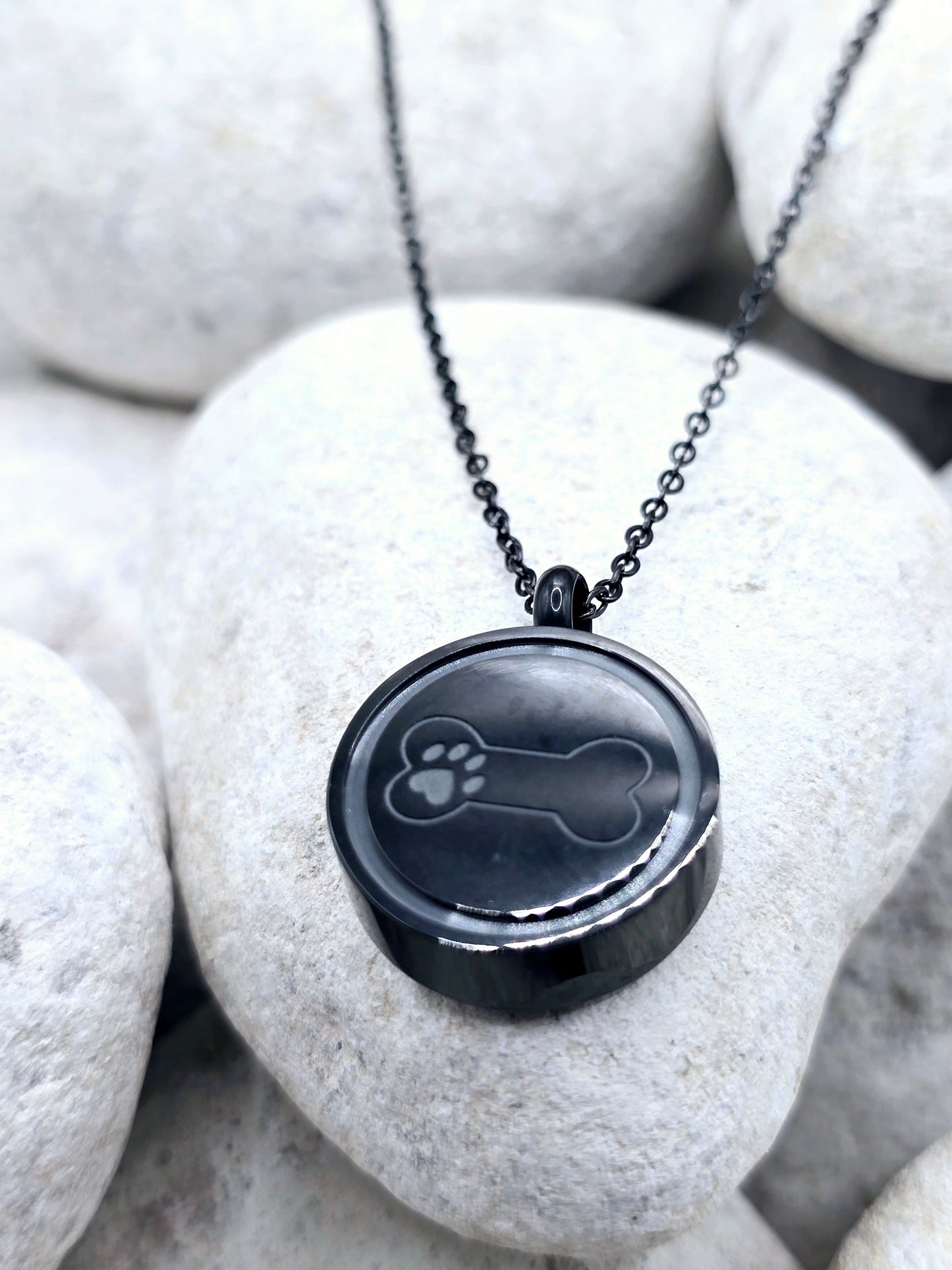 Round pet urn necklace