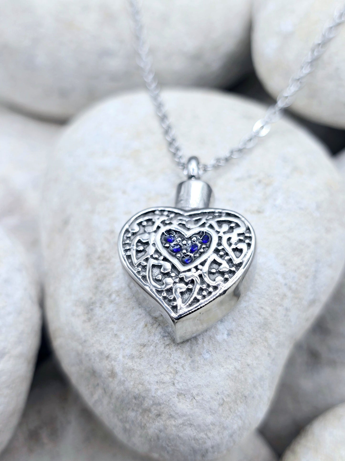 Stainless steel heart urn pendant