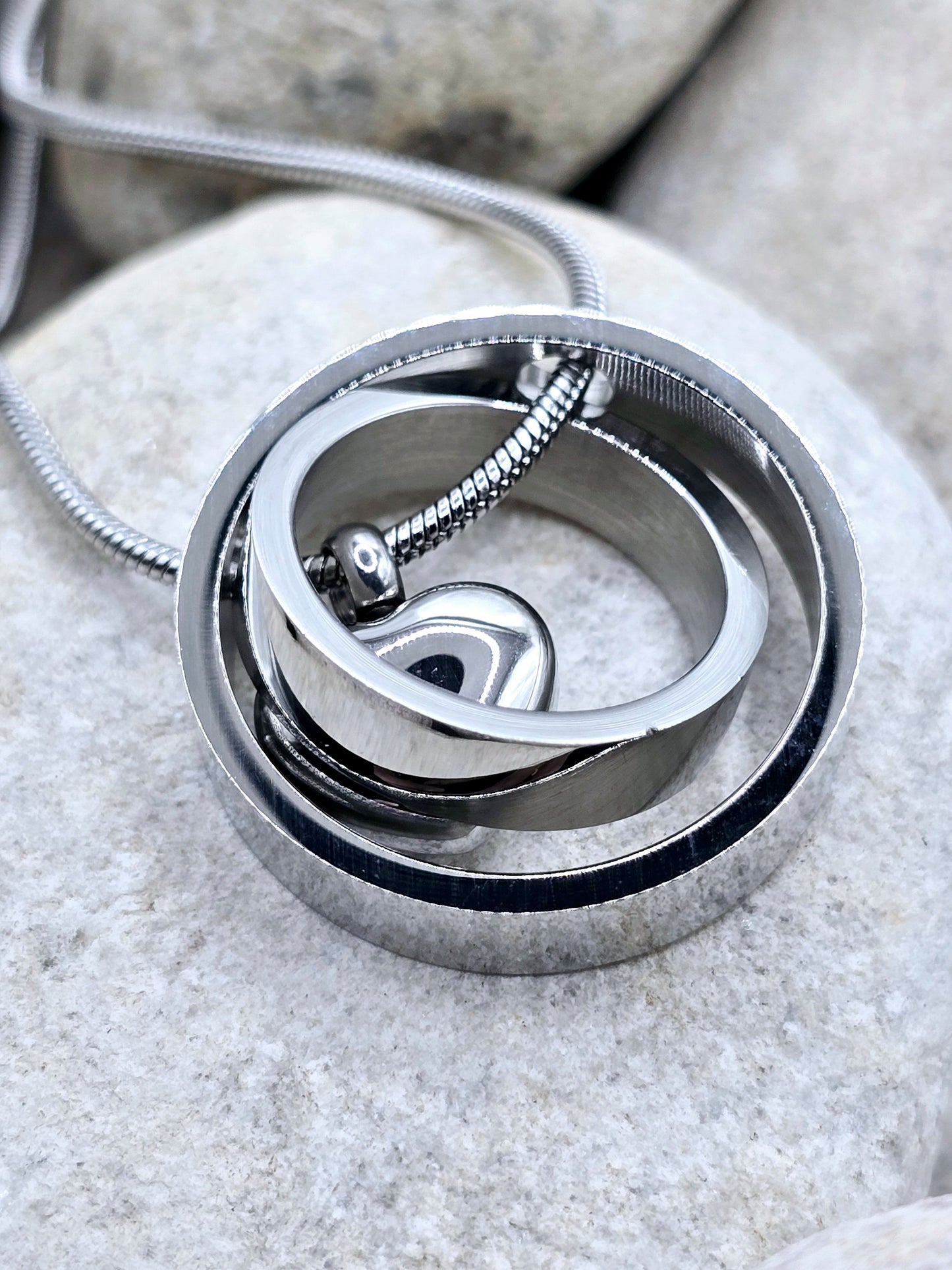 Double circle heart pendant and chain