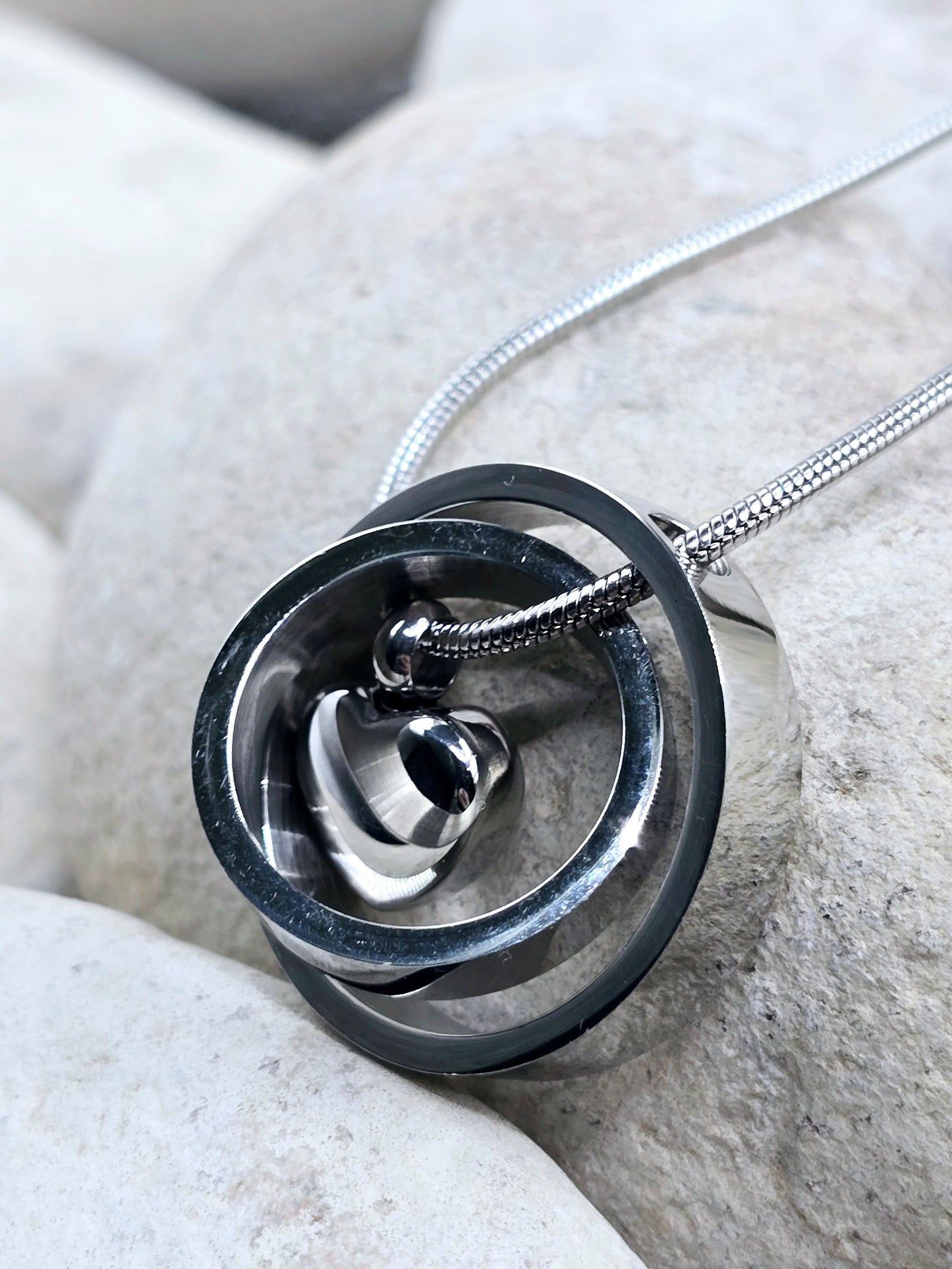Double circle heart pendant and chain