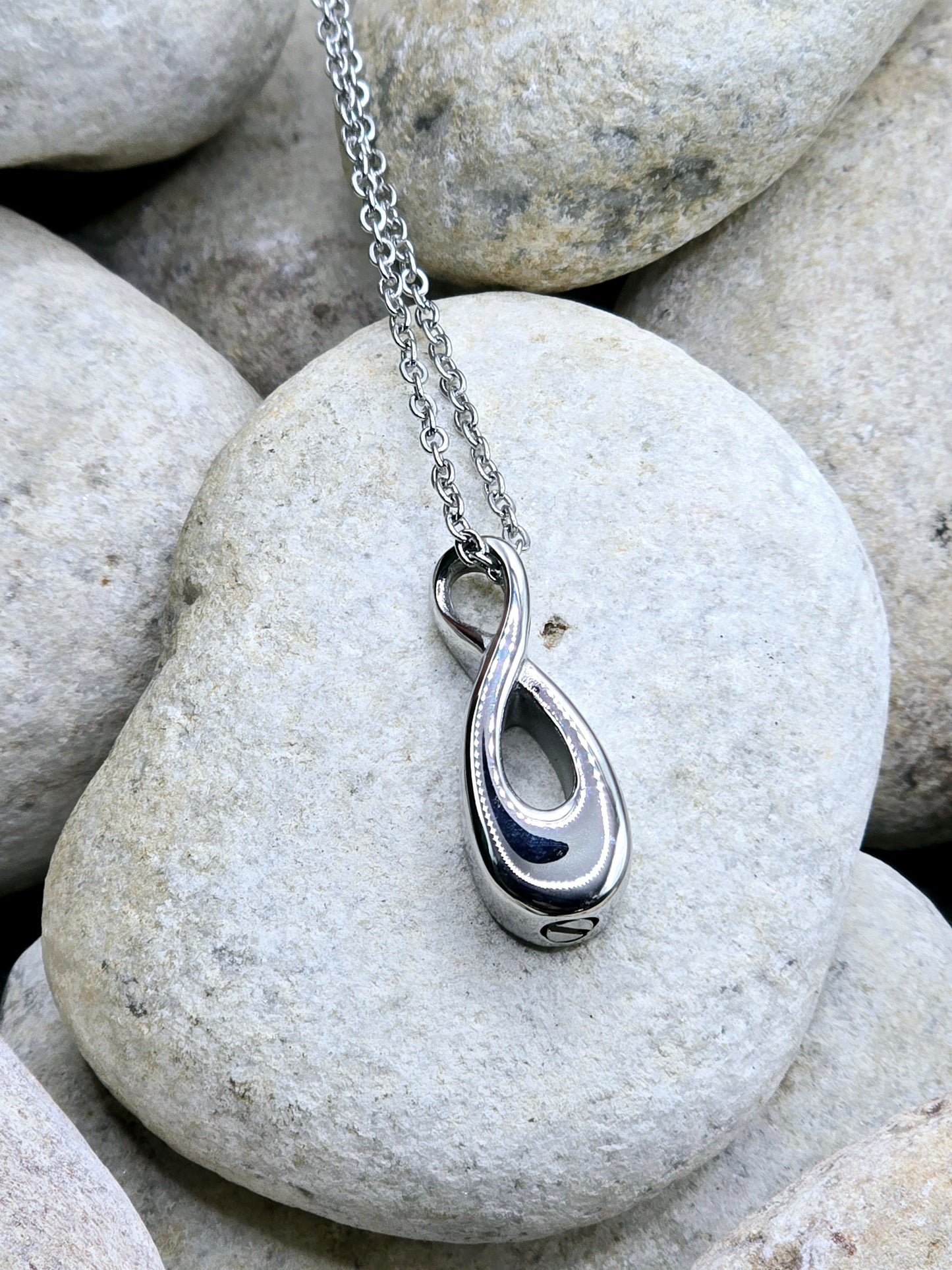 Infinity urn pendant and chain